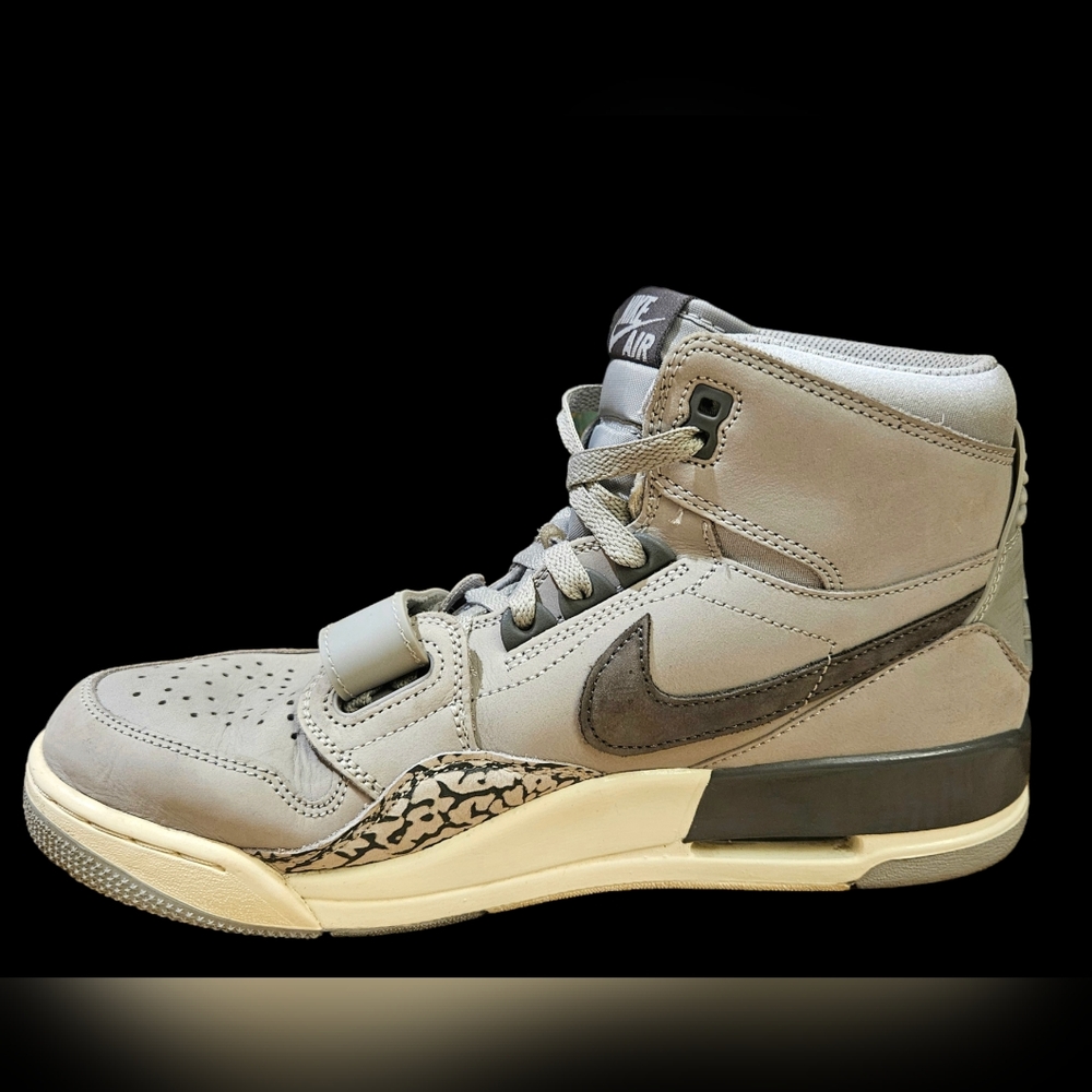 Nike Jordan Legacy 312 Men's Wolf Grey - Size 10